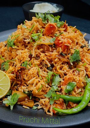 लेफ्टओवर राइस पुलाव (leftover rice pulao recipe in Hindi) रेसिपी मुख्य फोटो