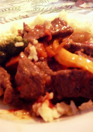 A picture of sunshines pepper steak.