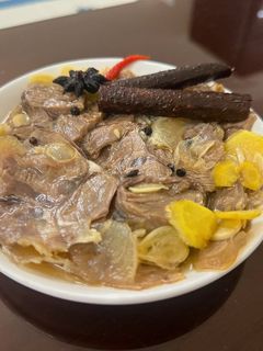 Hình của món Bắp bò ngâm mắm.