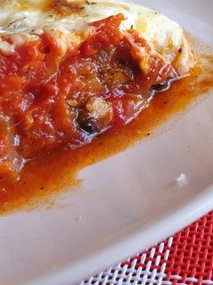 Una foto de Calabacín y berenjena a la parmesana con queso de cabra