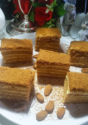Φωτογραφία της συνταγής Russian honey cake medovik
