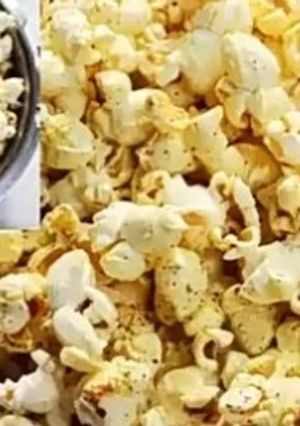 A picture of होममेड पॉपकॉर्न(homemade popcorn recipe in hindi).