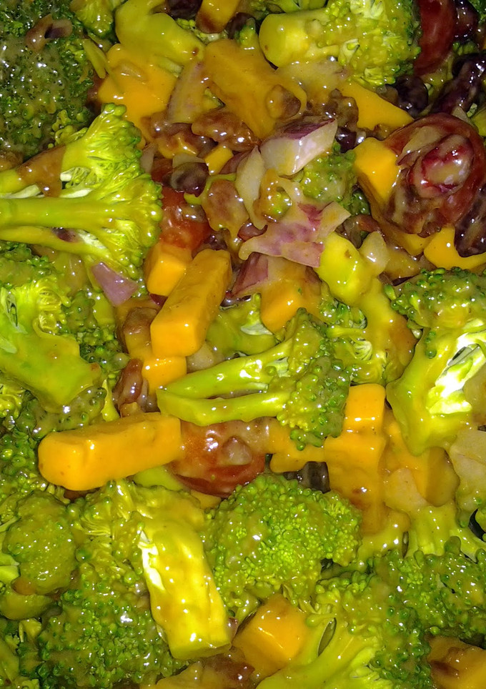 A picture of Broccoli Salad.