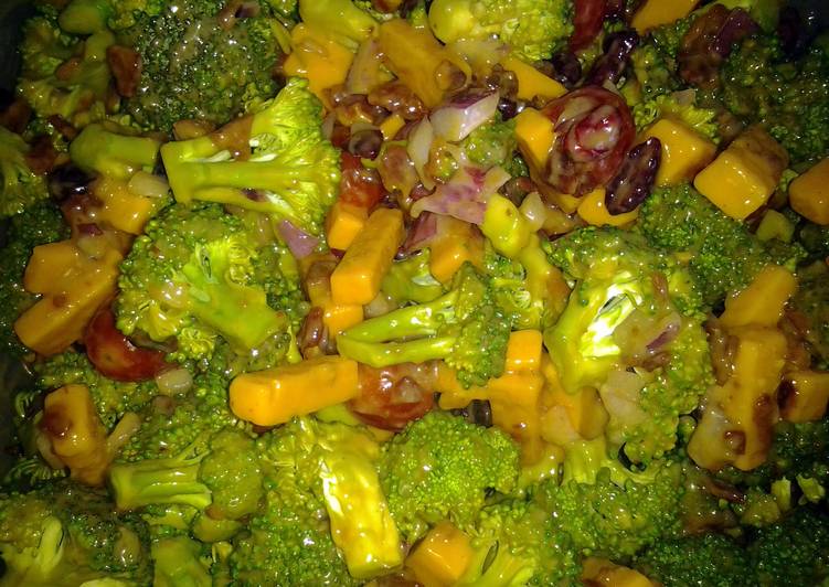 Simple Way to Prepare Speedy Broccoli Salad