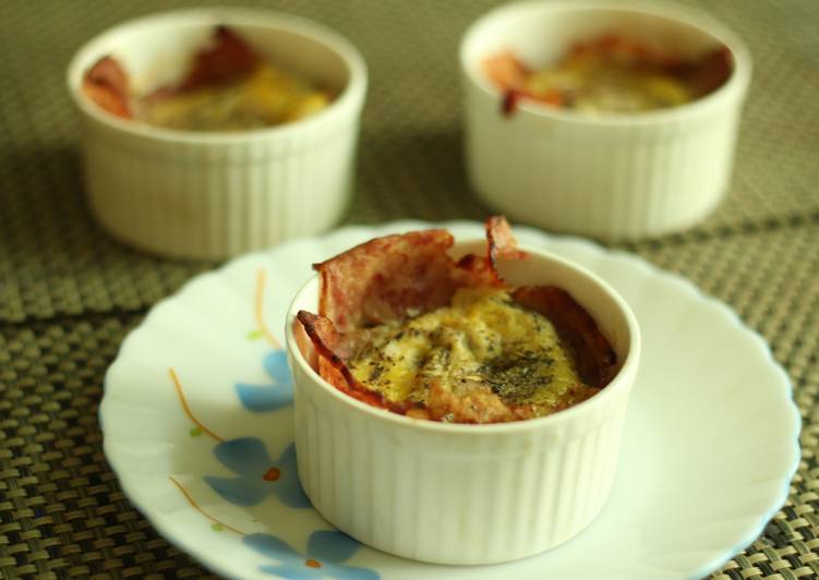 Step-by-Step Guide to Prepare Speedy Bacon and egg cups