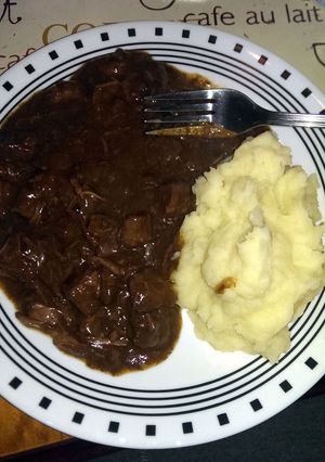 A picture of Beef and Coke in Slow cooker.