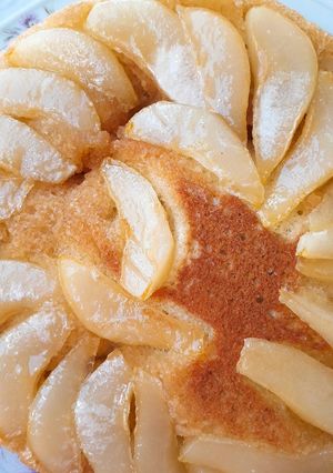 Una foto de Torta de peras invertida Essen
