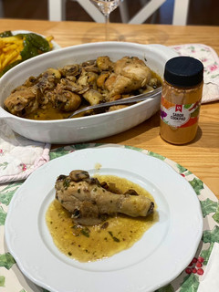 Una foto de Pollo al ajillo