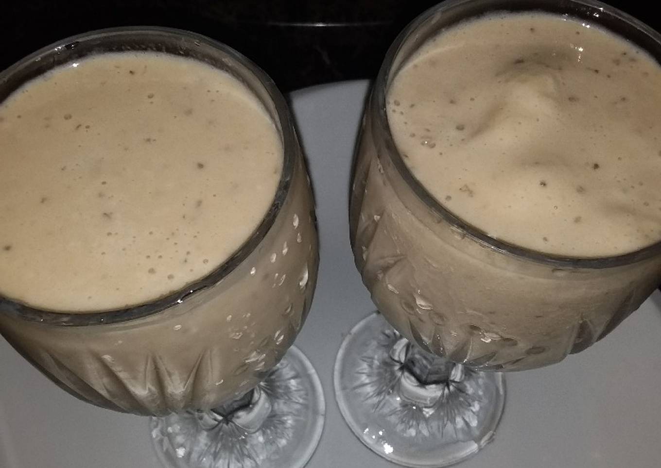 Apple and banana smoothie