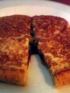 A picture of Peanutbutter and Jelly French Toast.