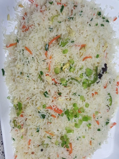 A picture of Egg Vegetable Fried Rice .