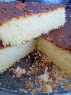 Una foto de Torta de naranja y coco