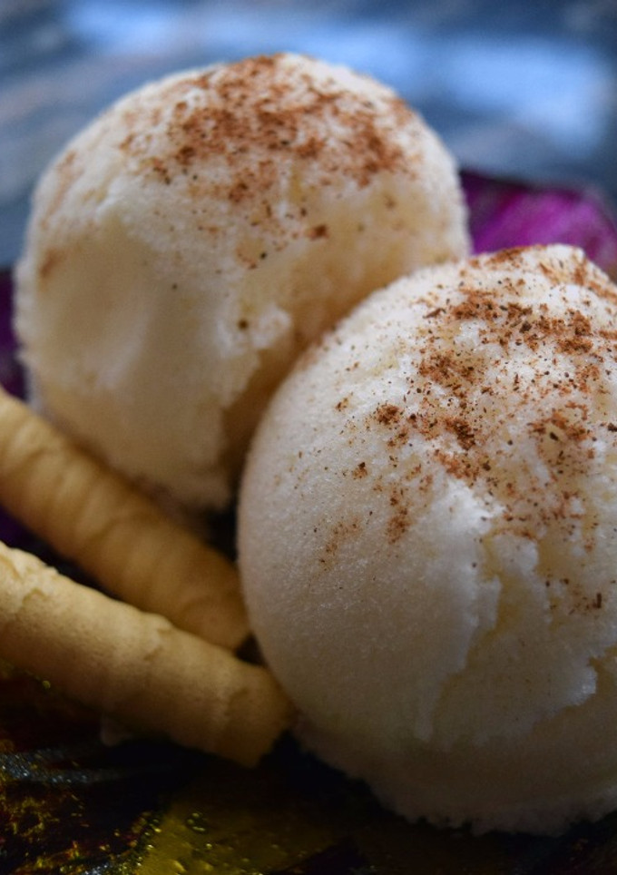 Una foto de Helado de Leche Merengada