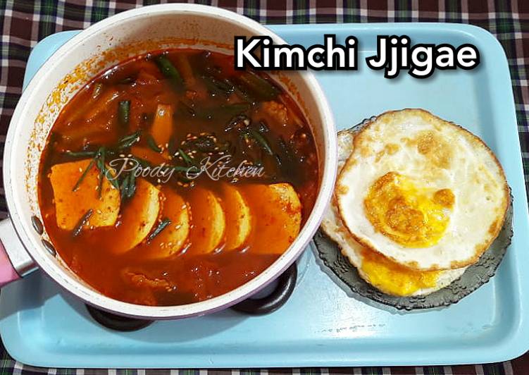 Kimchi Jjigae