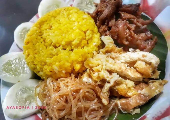 Nasi Kuning Pulen Bumbu Rempah