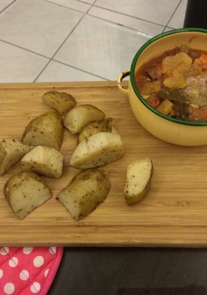 減肥也可以吃飽飽：無水蕃茄燉牛肉[電鍋版] 的食譜成品照片
