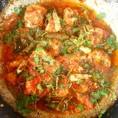 Spicy Chicken Karhai/ Spicy Chicken Curry in a Wok😋 A picture of Spicy Chicken Karhai/ Spicy Chicken Curry in a Wok😋.