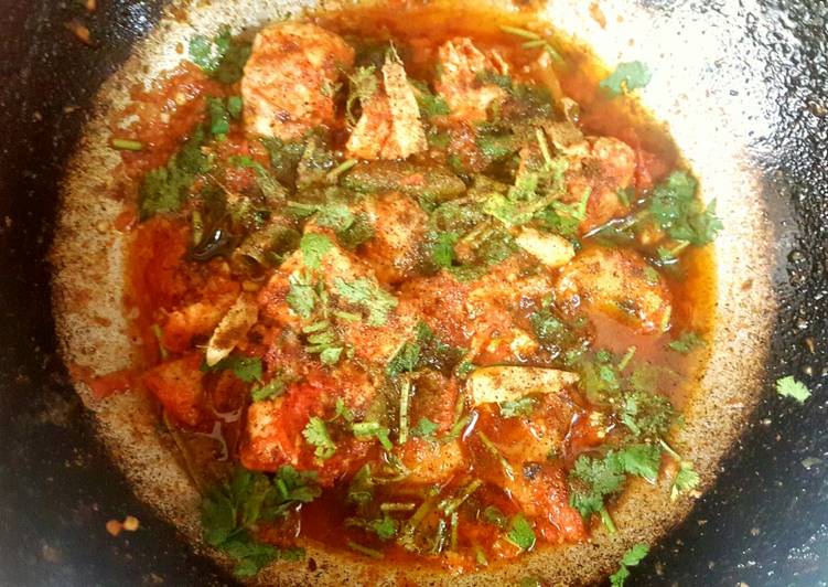 Sunday Fresh Spicy Chicken Karhai/ Spicy Chicken Curry in a Wok😋