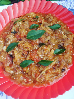 टमाटर बैंगन का भरता (tamatar baingan ka bharta recipe in Hindi) रेसिपी मुख्य फोटो