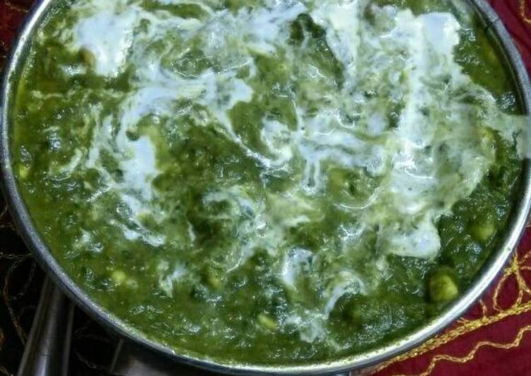 The Simple and Healthy Creamy Paalak Paneer