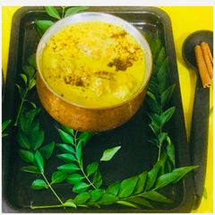 A picture of Punjabi Kadhi Pakoda.