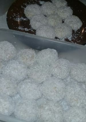 Una foto de Trufas de avena, banana y miel