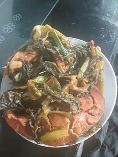 Hình của món Cá trắm om dưa.