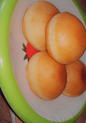 A picture of Plain doughnuts.