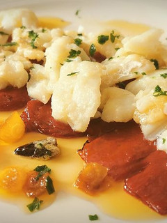 Una foto de Migas de Bacalao confitadas con Piquillos caramelizados