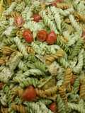 Pasta con Grilled chicken en pesto
