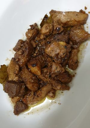 A picture of Adobo.