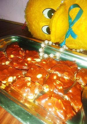 A picture of Jaggery Chikki.