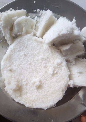 A picture of Boiled yam.