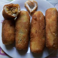 A picture of Bread roll.