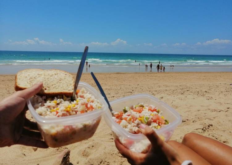 Ensalada de arroz fría con verduritas