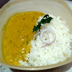 A picture of Kadhi chawal.