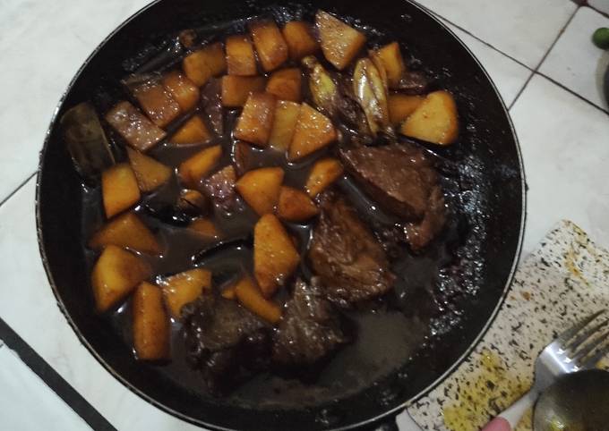 Semur Daging Kentang