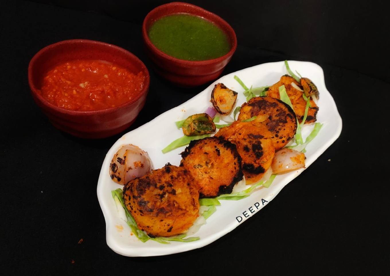 Tandoori Achari Momos