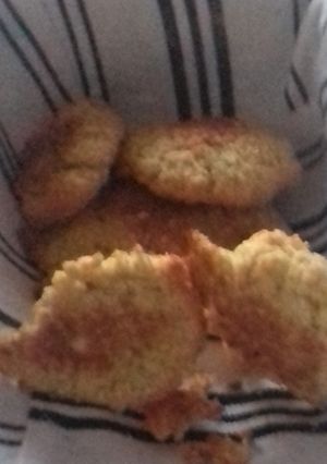 Una foto de Alfajores de coco con Edulcorante pero no le puse dulce