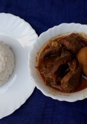 হাল্কা মাংসের ঝোল(simply mangsor jhol recipe in Bengali) রেসিপির প্রধান ছবি