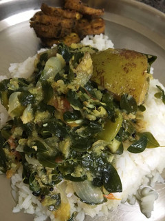 பச்சை மிளகாய் முருங்கை கீரை சாம்பார் (Murunkai keerai sambar recipe in tamil) செய்முறை முக்கிய புகைப்படம்
