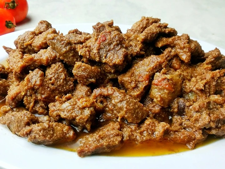 Langkah Gampang Menyiapkan Resep Bistik Daging Sapi Cincang yang Menggugah Selera