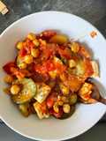 Legumes com grão de bico assados