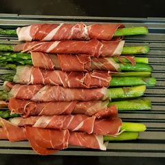 A picture of My tasty Asparagus 💖.
