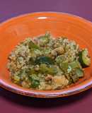 Cazuela de arroz con lentejas, pollo y calabacín