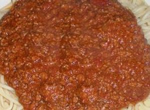 صورة لوصفة سباغيتي بصلصة البولونيز🍝