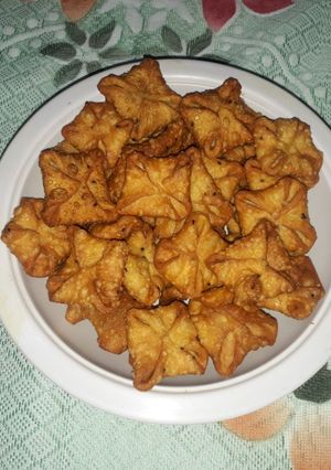নোনতা ফুল কলি (Nonta ful koli recipe in bengali) রেসিপির প্রধান ছবি