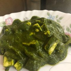 A picture of Palak Paneer.