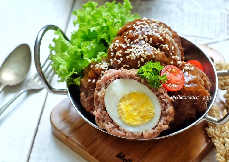 Bola Daging isi Telur saus Teriyaki