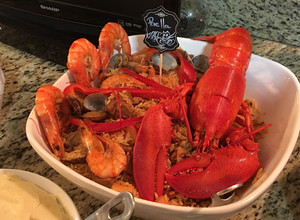 Una foto de Paella navideña